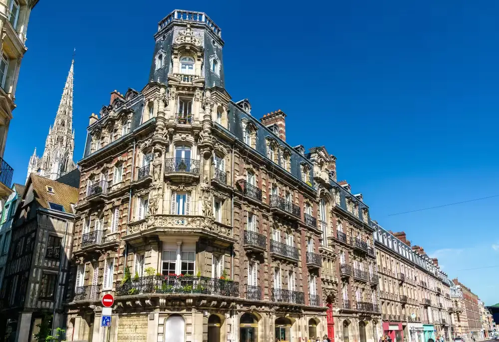 building in the city centre of rouen 